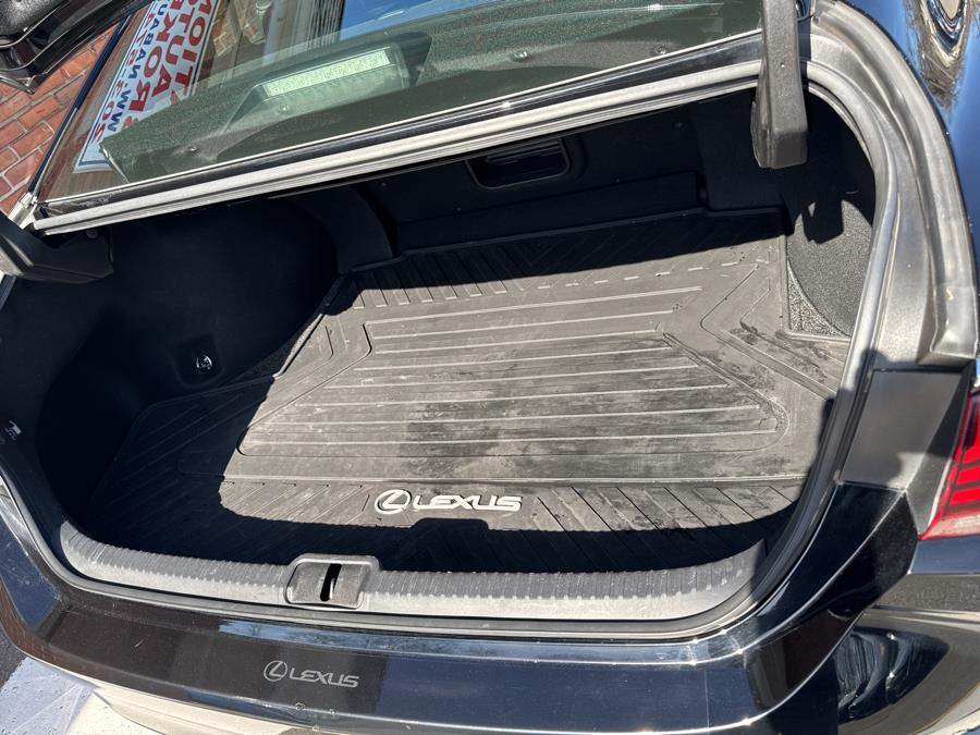 2021 Lexus ES ES photo