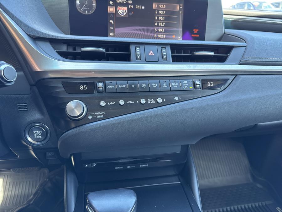 2021 Lexus ES ES photo