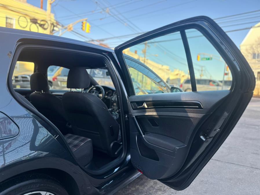 2017 Volkswagen Golf Gti 2.0T 4-Door S Manual photo