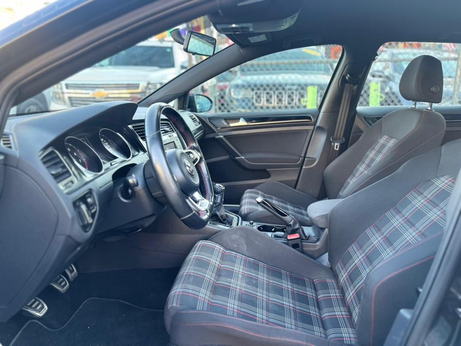 2017 Volkswagen Golf Gti 2.0T 4-Door S Manual photo