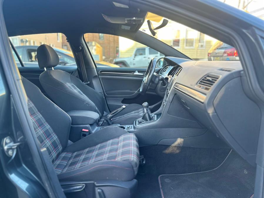 2017 Volkswagen Golf Gti 2.0T 4-Door S Manual photo