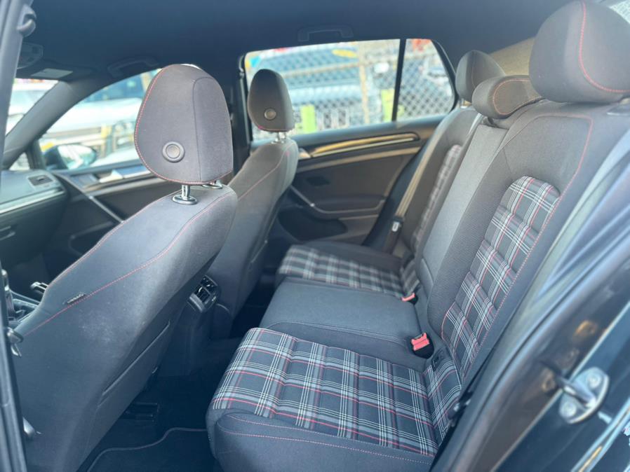 2017 Volkswagen Golf Gti 2.0T 4-Door S Manual photo