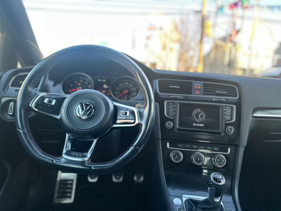 2017 Volkswagen Golf Gti 2.0T 4-Door S Manual photo