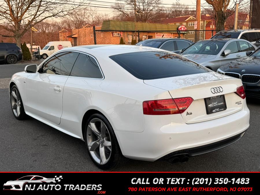 2010 Audi A5 2.0T quattro Prestige photo