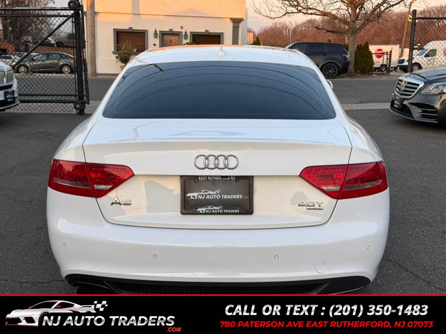 2010 Audi A5 2.0T quattro Prestige photo