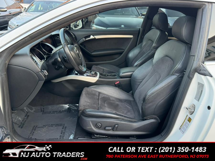 2010 Audi A5 2.0T quattro Prestige photo
