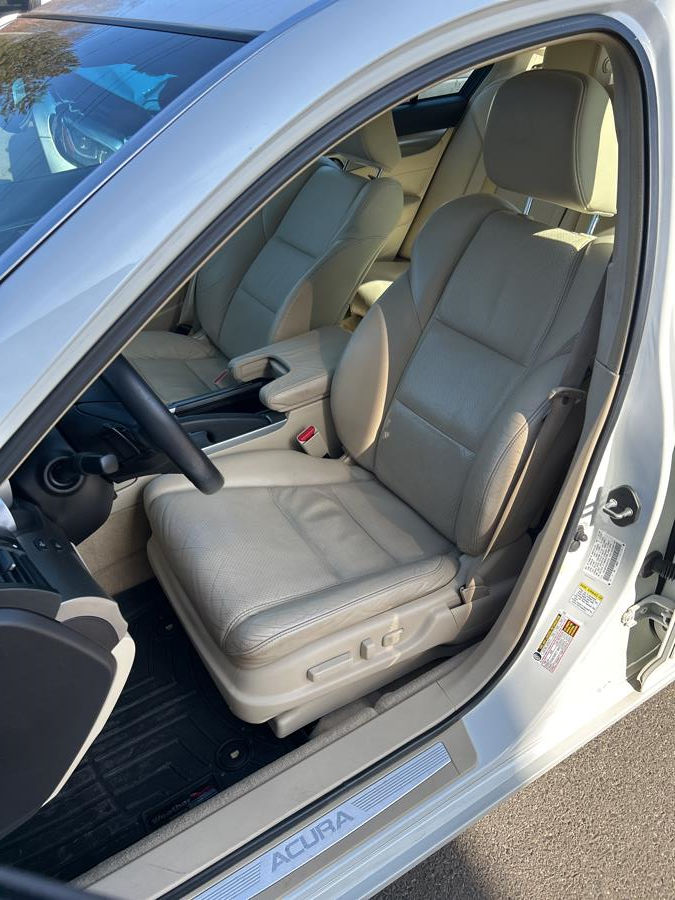 2010 Acura TL w/ Technology Package photo