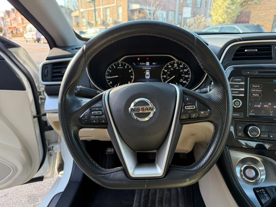 2021 Nissan Maxima SV 3.5L photo