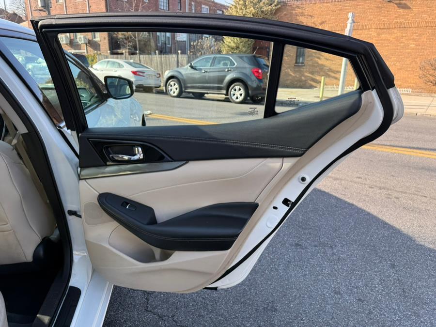 2021 Nissan Maxima SV 3.5L photo