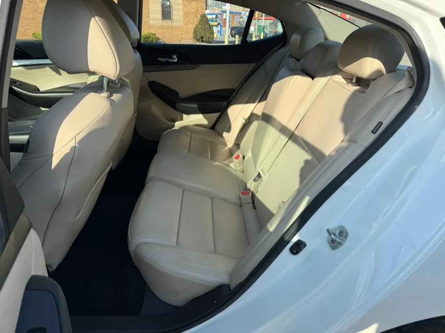 2021 Nissan Maxima SV 3.5L photo