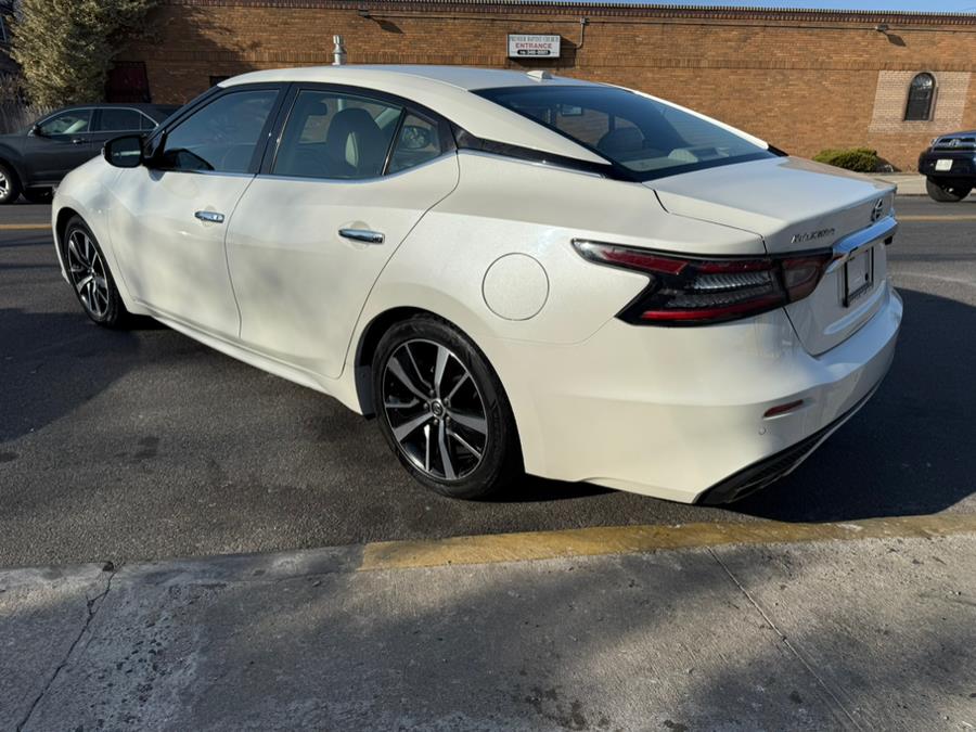 2021 Nissan Maxima SV 3.5L photo