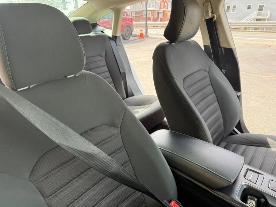 2017 Ford Fusion Hybrid SE FWD photo