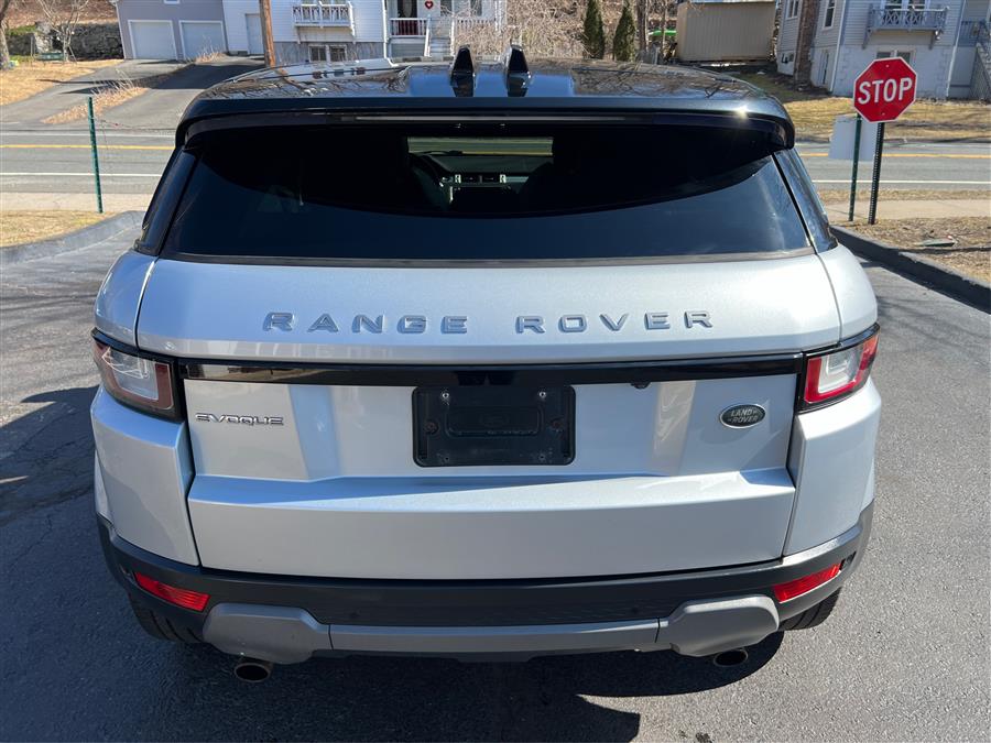 2016 Land Rover Range Rover Evoque 5dr HB SE Premium photo