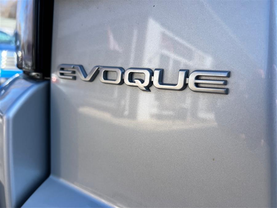 2016 Land Rover Range Rover Evoque 5dr HB SE Premium photo