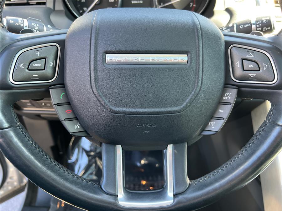 2016 Land Rover Range Rover Evoque 5dr HB SE Premium photo