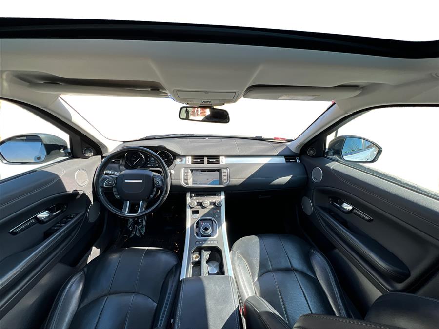 2016 Land Rover Range Rover Evoque 5dr HB SE Premium photo