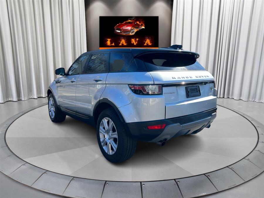 2016 Land Rover Range Rover Evoque 5dr HB SE Premium photo