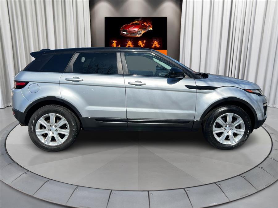 2016 Land Rover Range Rover Evoque 5dr HB SE Premium photo