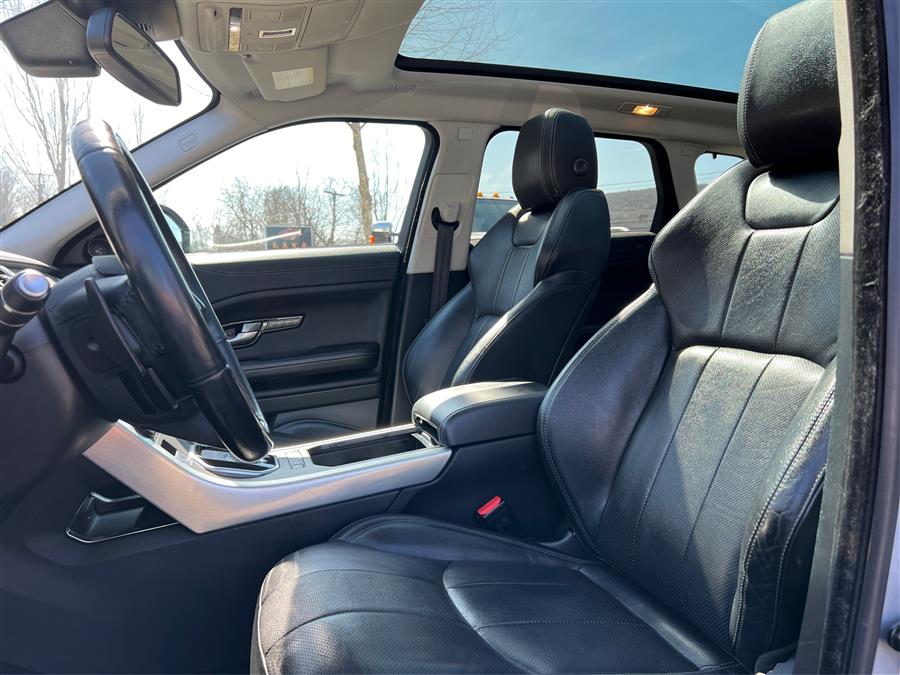2016 Land Rover Range Rover Evoque 5dr HB SE Premium photo