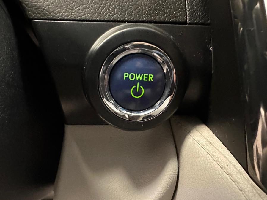 2012 Toyota Camry Hybrid LE photo