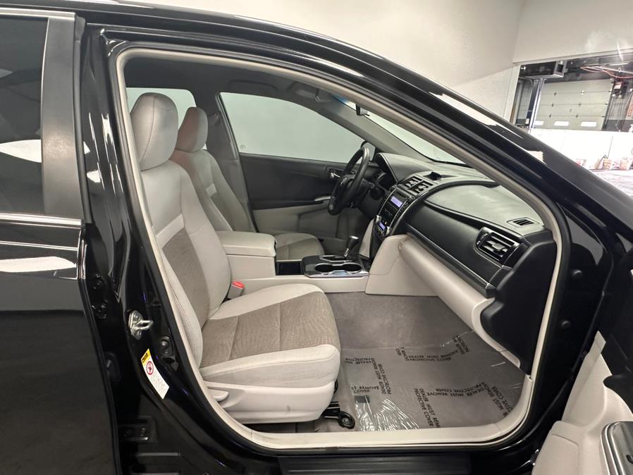 2012 Toyota Camry Hybrid LE photo
