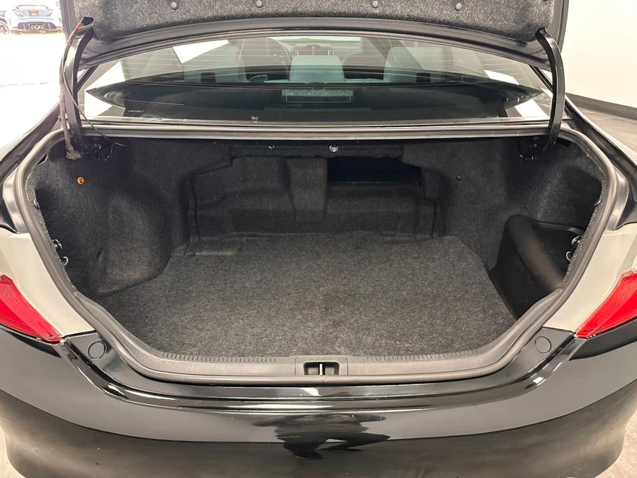 2012 Toyota Camry Hybrid LE photo