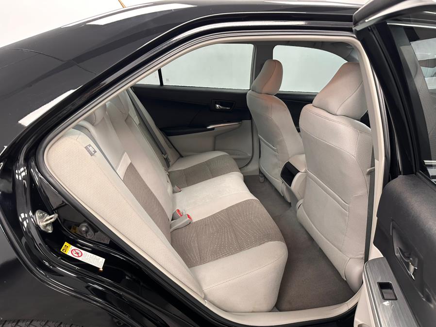 2012 Toyota Camry Hybrid LE photo
