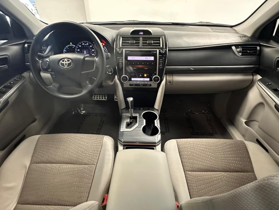 2012 Toyota Camry Hybrid LE photo