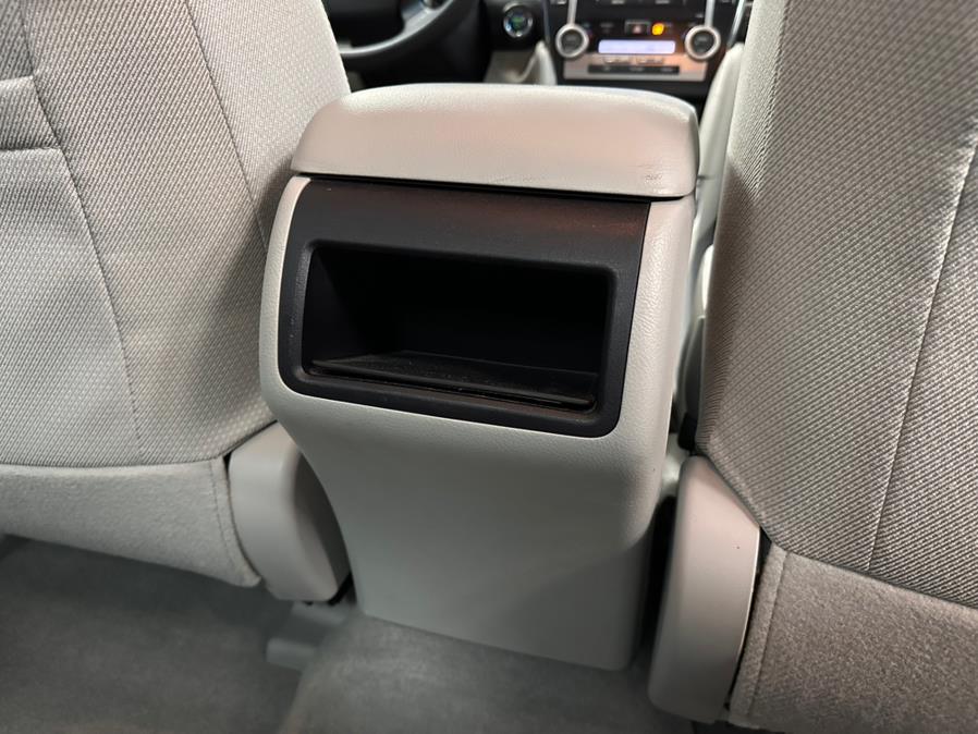 2012 Toyota Camry Hybrid LE photo