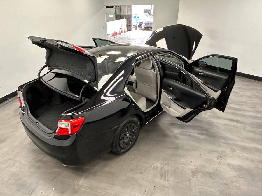 2012 Toyota Camry Hybrid LE photo