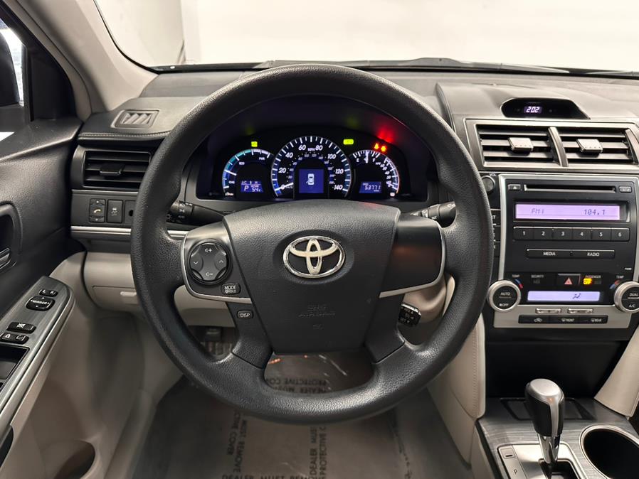 2012 Toyota Camry Hybrid LE photo