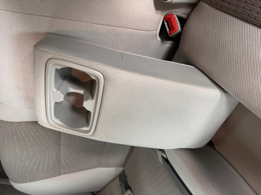 2012 Toyota Camry Hybrid LE photo
