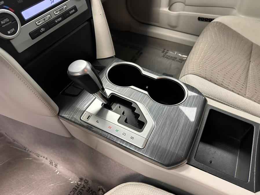 2012 Toyota Camry Hybrid LE photo