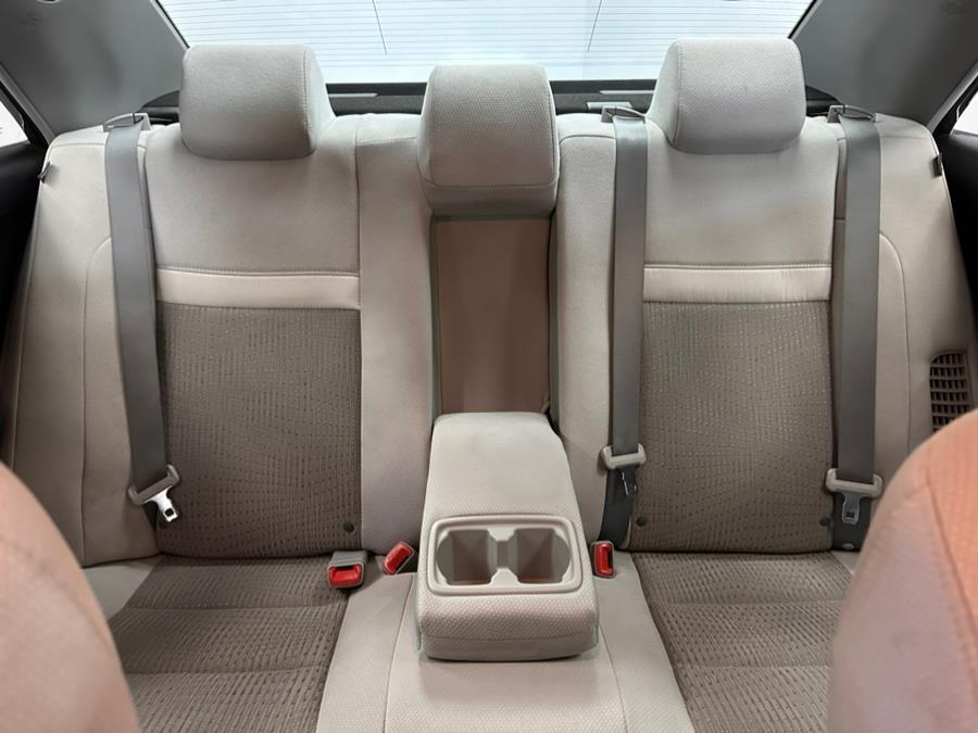 2012 Toyota Camry Hybrid LE photo