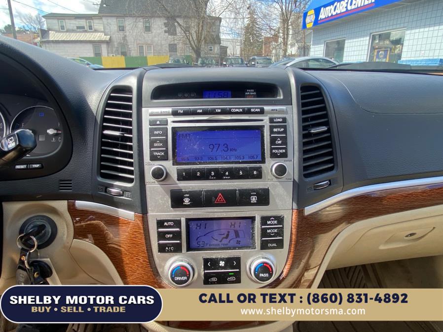 2009 Hyundai Santa Fe SE photo
