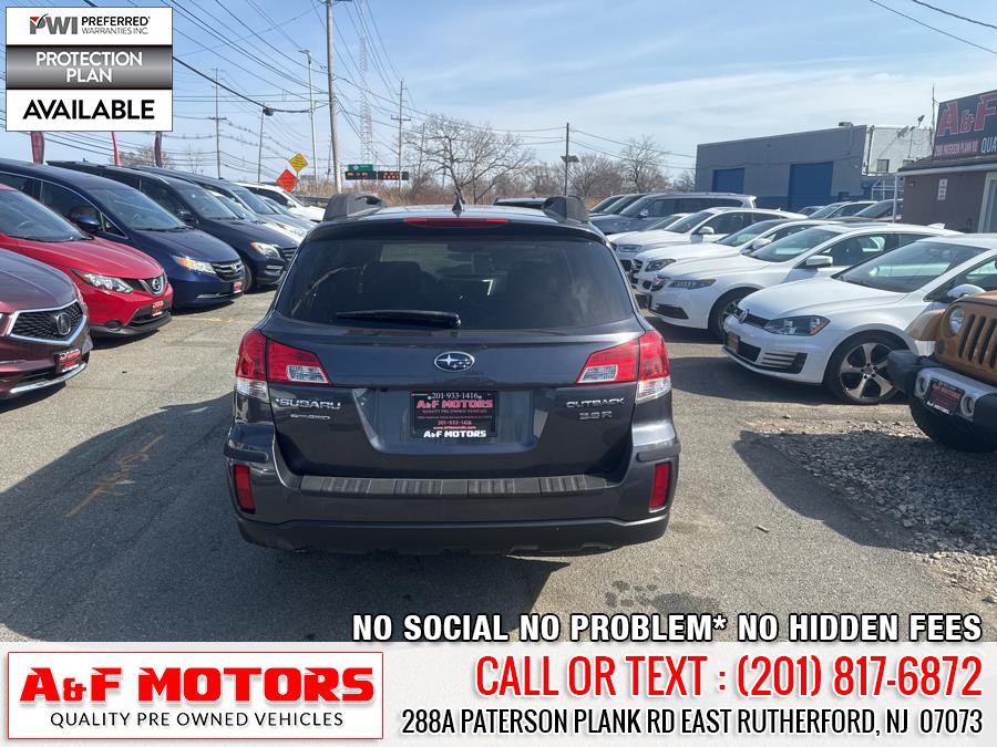 2012 Subaru Outback 3.6R Limited photo