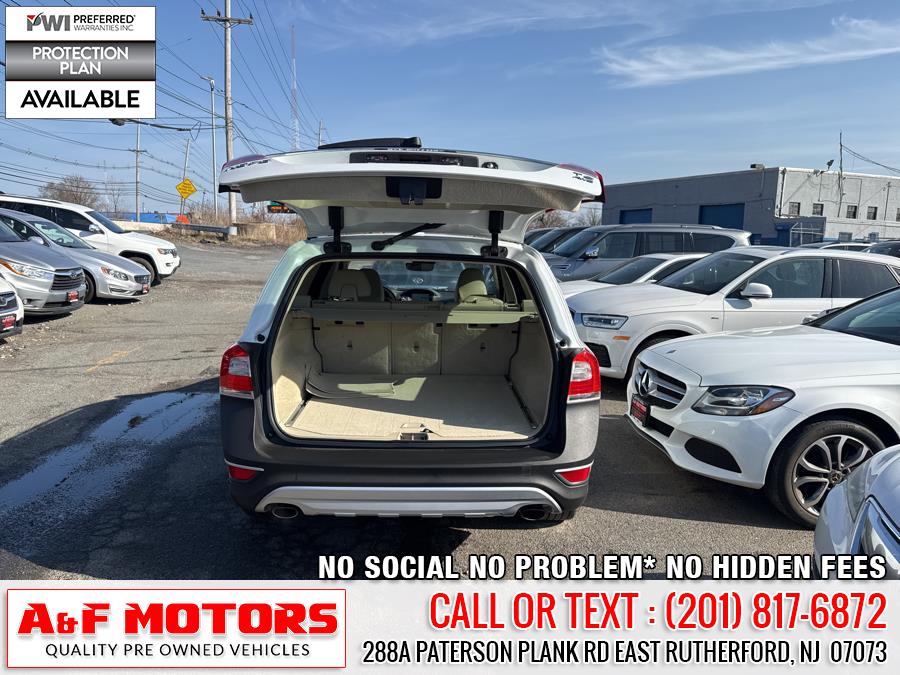 2015 Volvo XC70 2015.5 AWD 4dr Wgn T6 photo