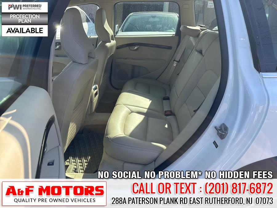 2015 Volvo XC70 2015.5 AWD 4dr Wgn T6 photo