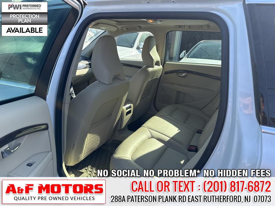 2015 Volvo XC70 2015.5 AWD 4dr Wgn T6 photo