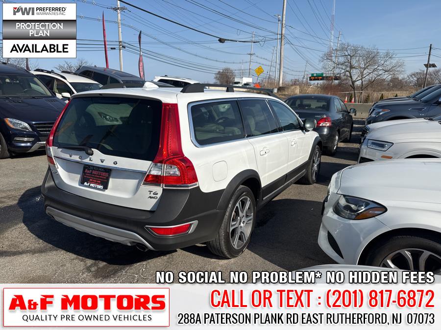 2015 Volvo XC70 2015.5 AWD 4dr Wgn T6 photo