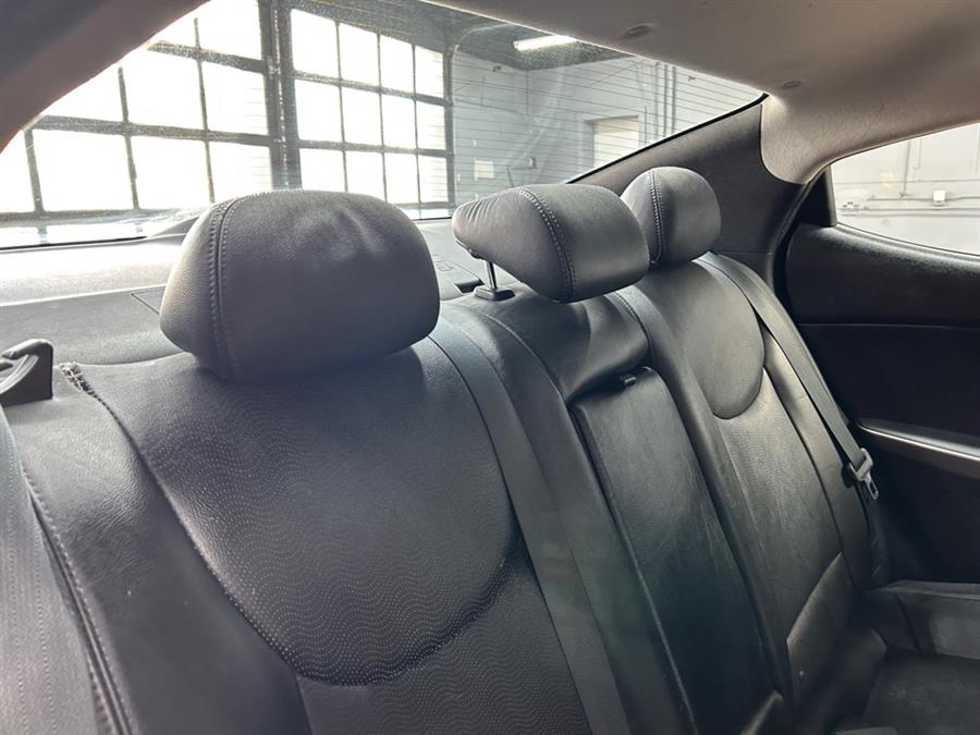 2013 Hyundai Elantra GLS photo