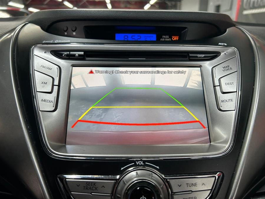 2013 Hyundai Elantra GLS photo