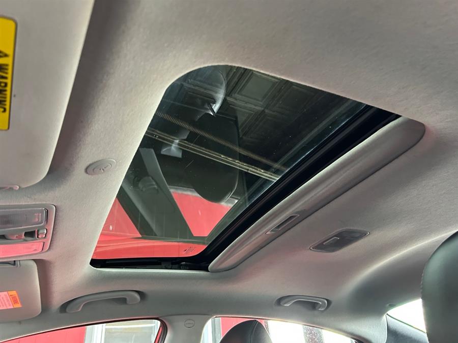 2013 Hyundai Elantra GLS photo