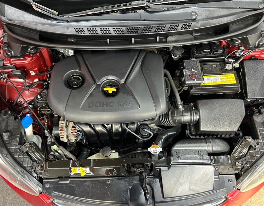 2013 Hyundai Elantra GLS photo