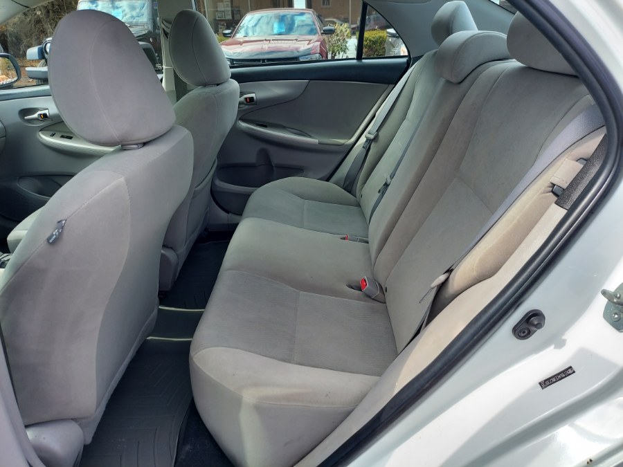2011 Toyota Corolla photo