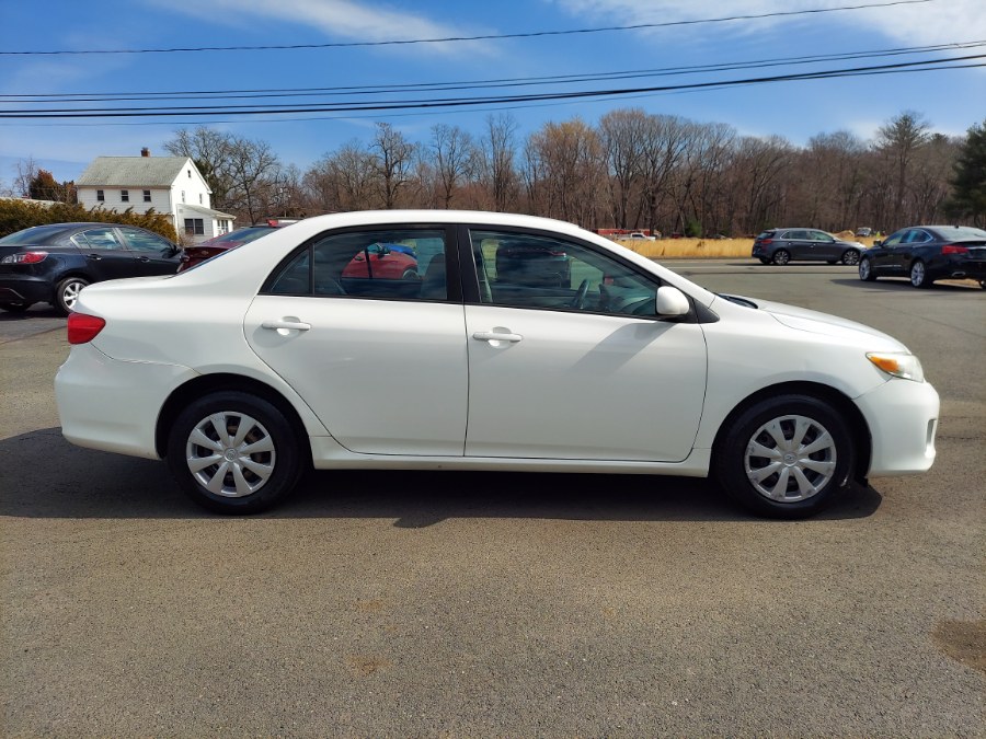 2011 Toyota Corolla photo