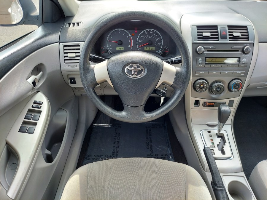 2011 Toyota Corolla photo