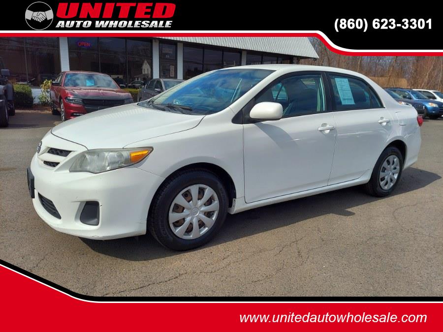2011 Toyota Corolla photo