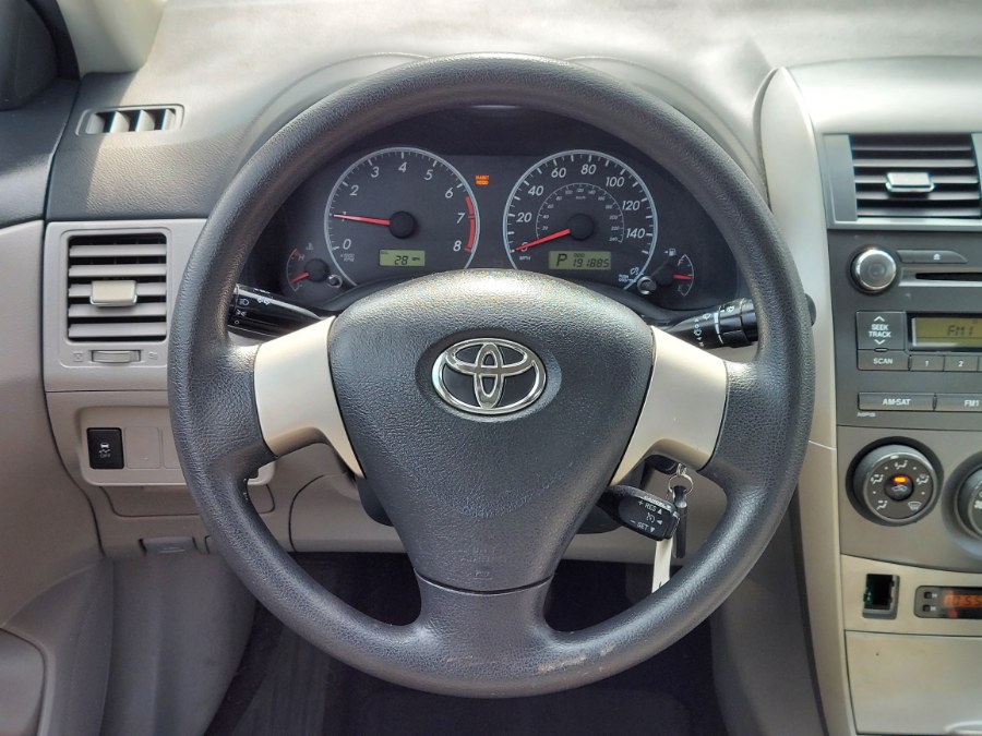 2011 Toyota Corolla photo