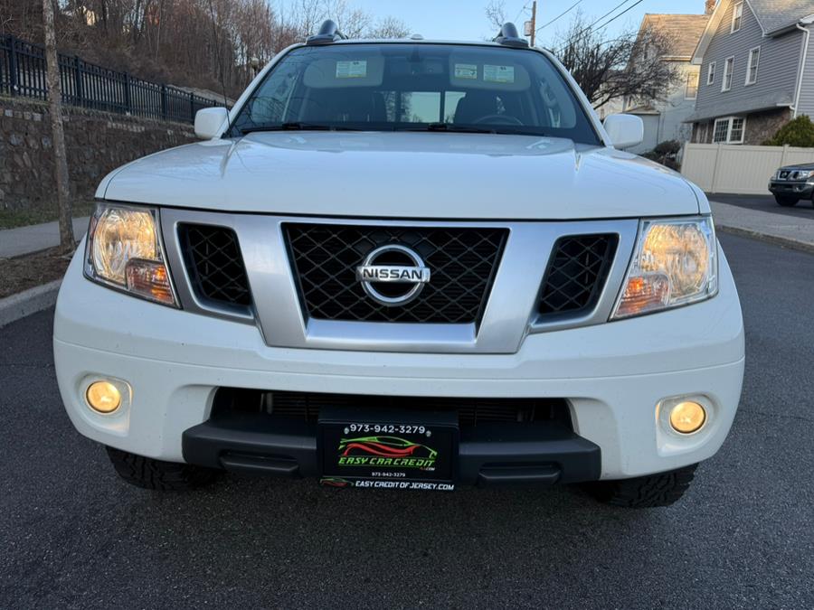 2015 Nissan Frontier 4WD Crew Cab PRO-4X photo